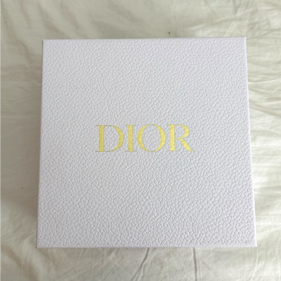 Dior White Empty Gift Box with ribbon - Picture 3 of 7